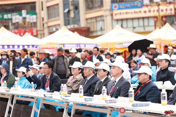 2023年昌都市“文化和自然遗产日”宣传展示活动暨非遗购物节隆重开幕