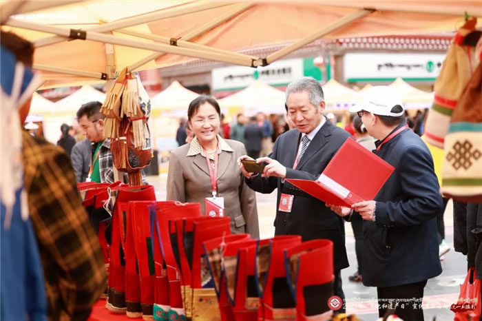 2023年昌都市“文化和自然遗产日”宣传展示活动暨非遗购物节隆重开幕